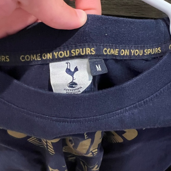 Tottenham Hotspur Navy Tee with Gold Accents - Picture 2 of 2